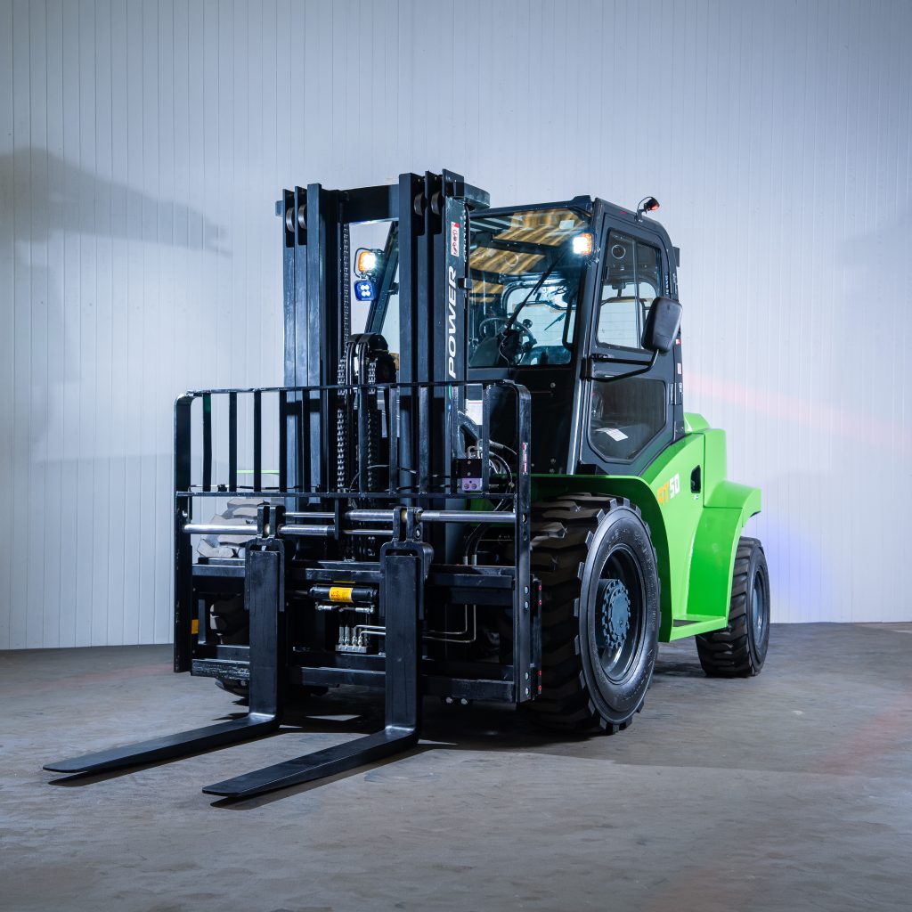 G Power RT50 Diesel Rough Terrain Forklift : 4700mm Lift | Capacity: 5000kgs | Fork Positioner | Full Cab – 4WD.